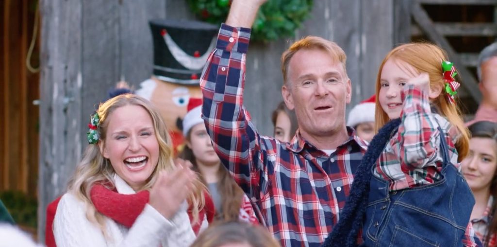 The Farmer and The Belle: Saving Santaland image