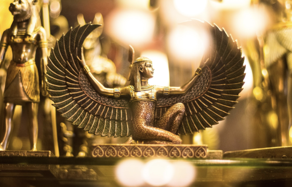 How Ancient Egypt is Believably Captured on the Silver Screen image