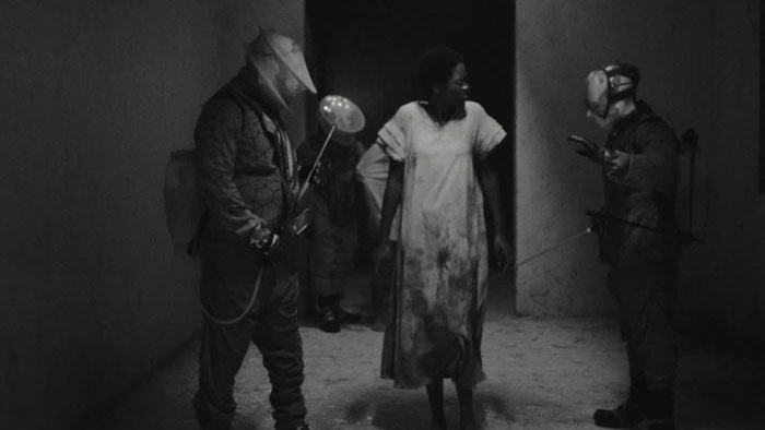 Zur'na confronted by soldiers in Luna Rosa: The 7th Ascension of Atabey