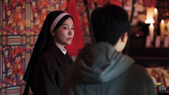 Song Hye-kyo as Sister Junia in Dark Nuns