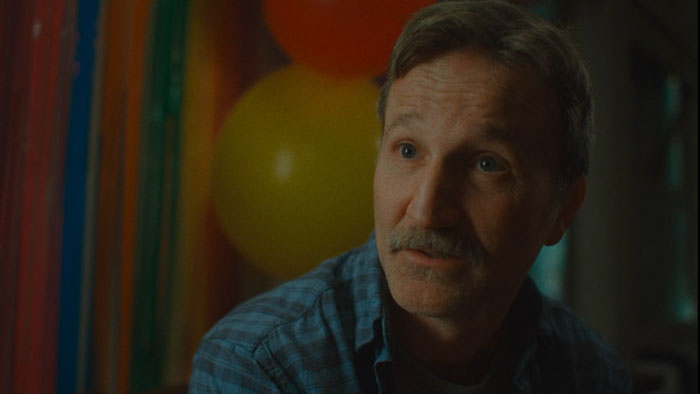 Breckin Meyer as Wesley’s father in Thanks for Having Me