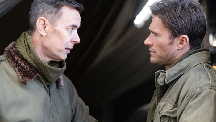 Colonel Neale (Colin Hanks) speaks with Castle (Scott Eastwood) in Lucky Strike.