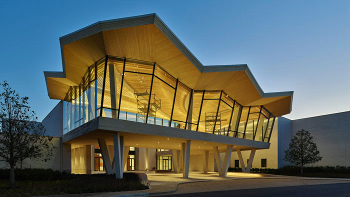 The Arkansas Museum of Fine Arts building at dusk, host venue for Filmland: Arkansas.